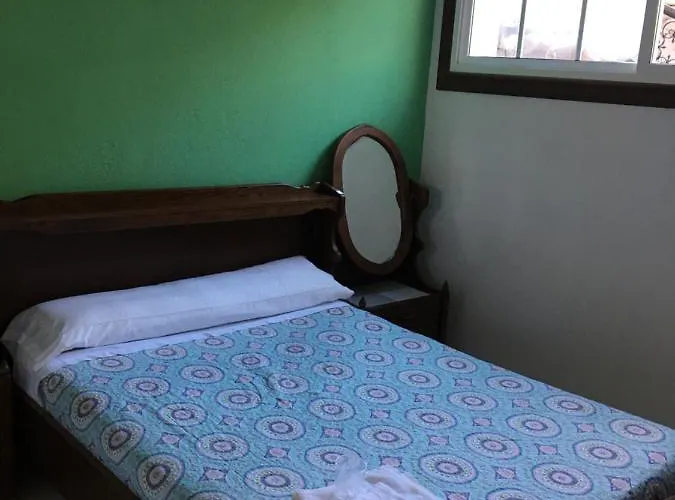 Hostal O Labrador بيت ضيافة 3*
