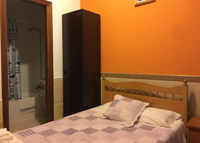 Hostal O Labrador بيت ضيافة O Hospital