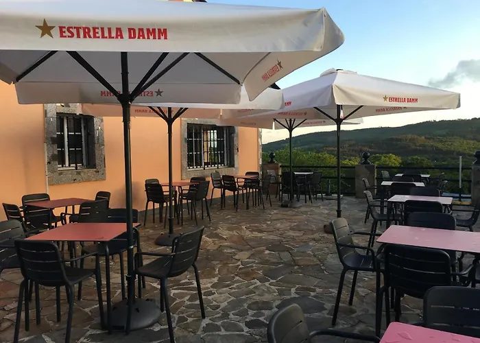 Hostal O Labrador بيت ضيافة